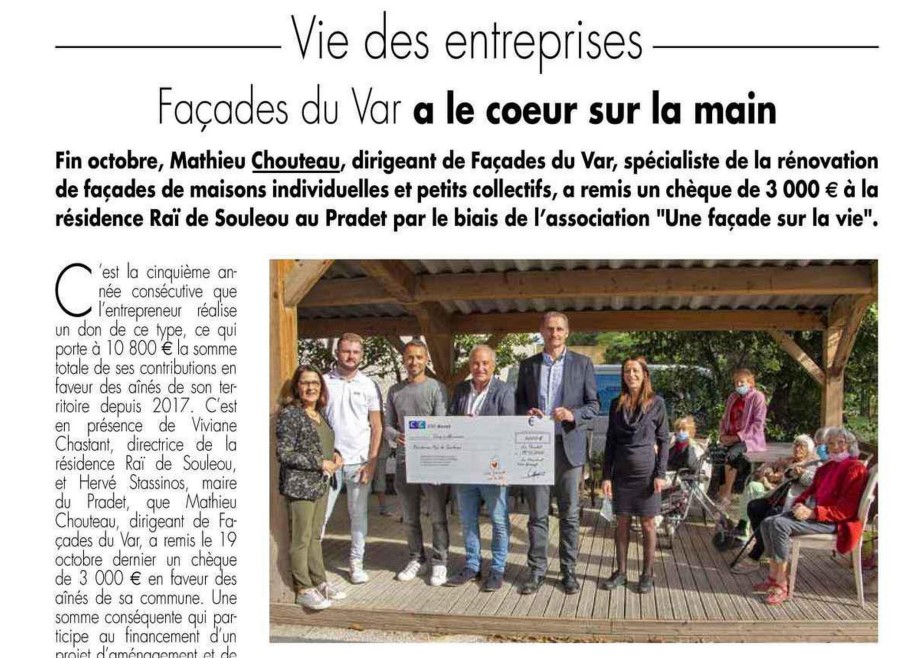 Remise d'un chèque de 3000 € pour l'association Une Façade sur la vie.